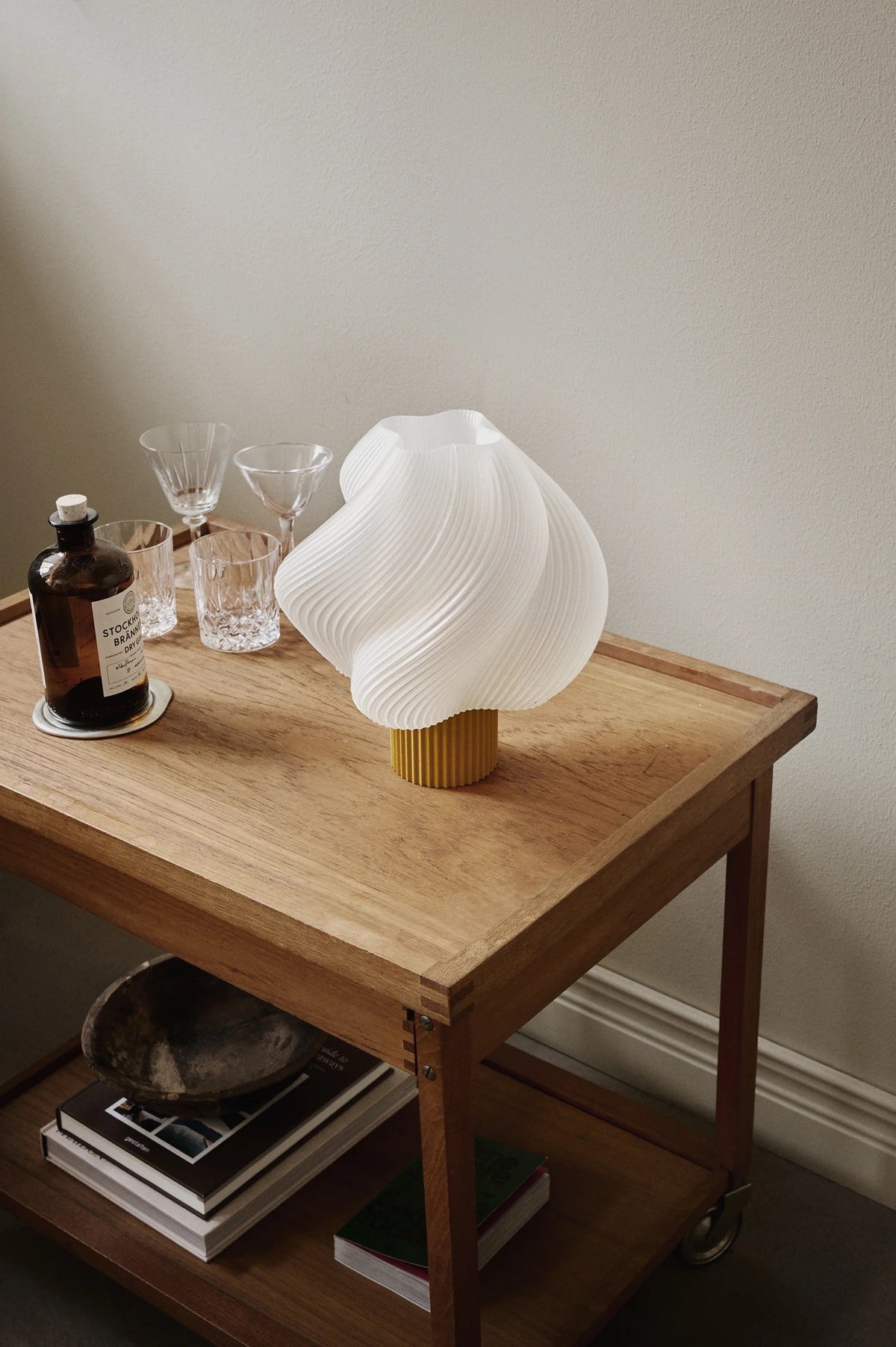 Crème Atelier soft serve lamp, Medium, Cloudberry