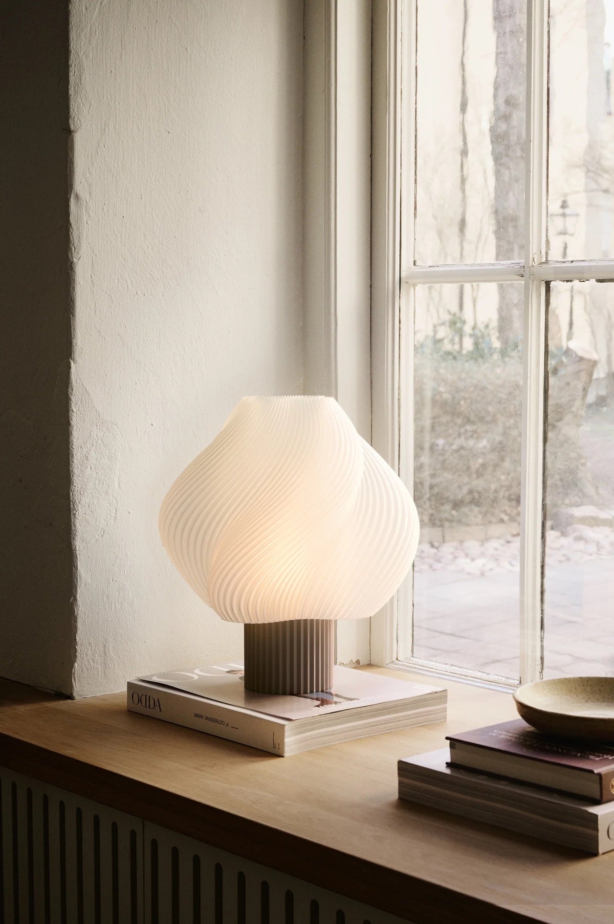 Crème Atelier soft serve lamp, Large, Mocha -  1 in stock